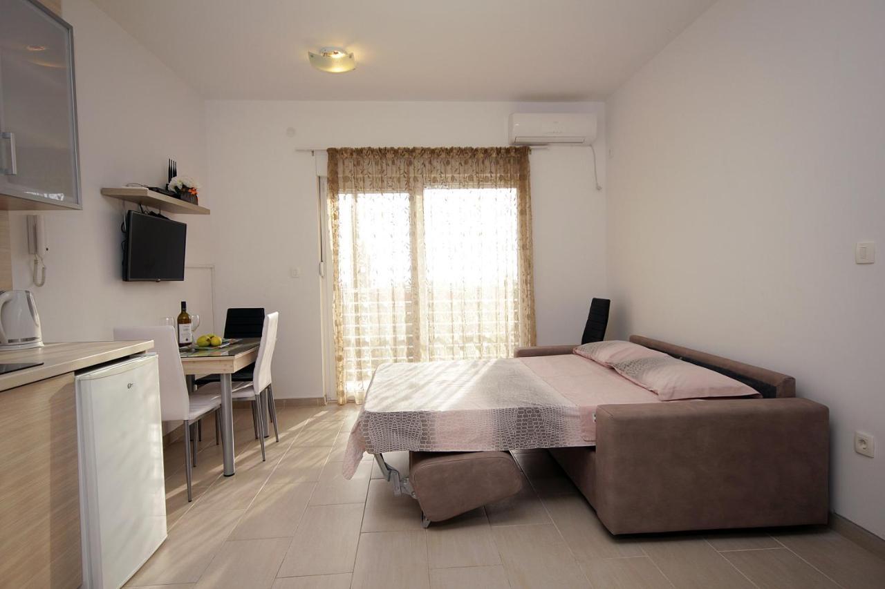 Apartments Residence Dj Petrovac Kültér fotó