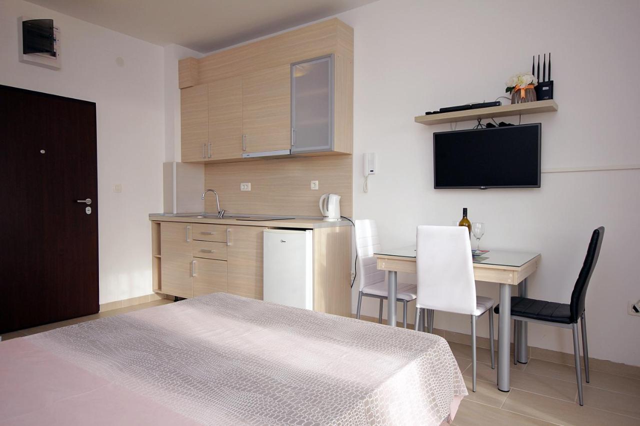 Apartments Residence Dj Petrovac Kültér fotó