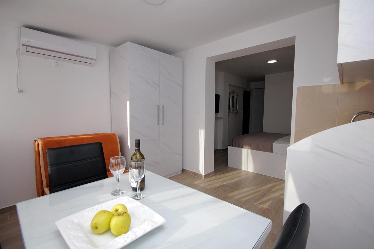 Apartments Residence Dj Petrovac Kültér fotó