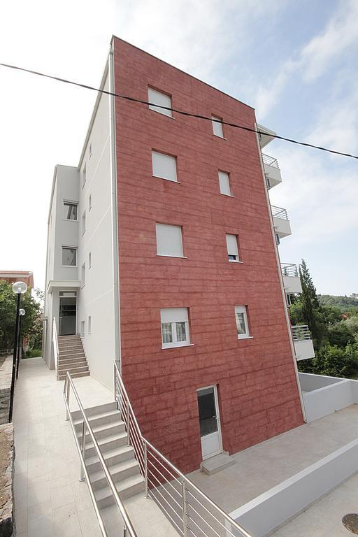 Apartments Residence Dj Petrovac Kültér fotó